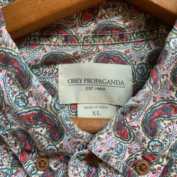 Patterned Obey Shirt - Picture 3 of 3